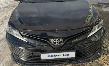 Toyota Camry 2018 года за 13 500 000 тг. в Астана фото 2