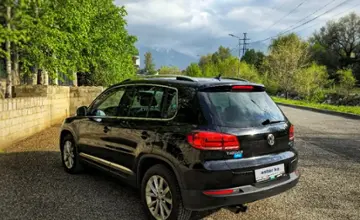 Volkswagen Tiguan 2015 года за 7 500 000 тг. в Алматы фото 2