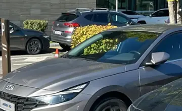 Hyundai Elantra 2022 года за 9 000 000 тг. в Алматы фото 2