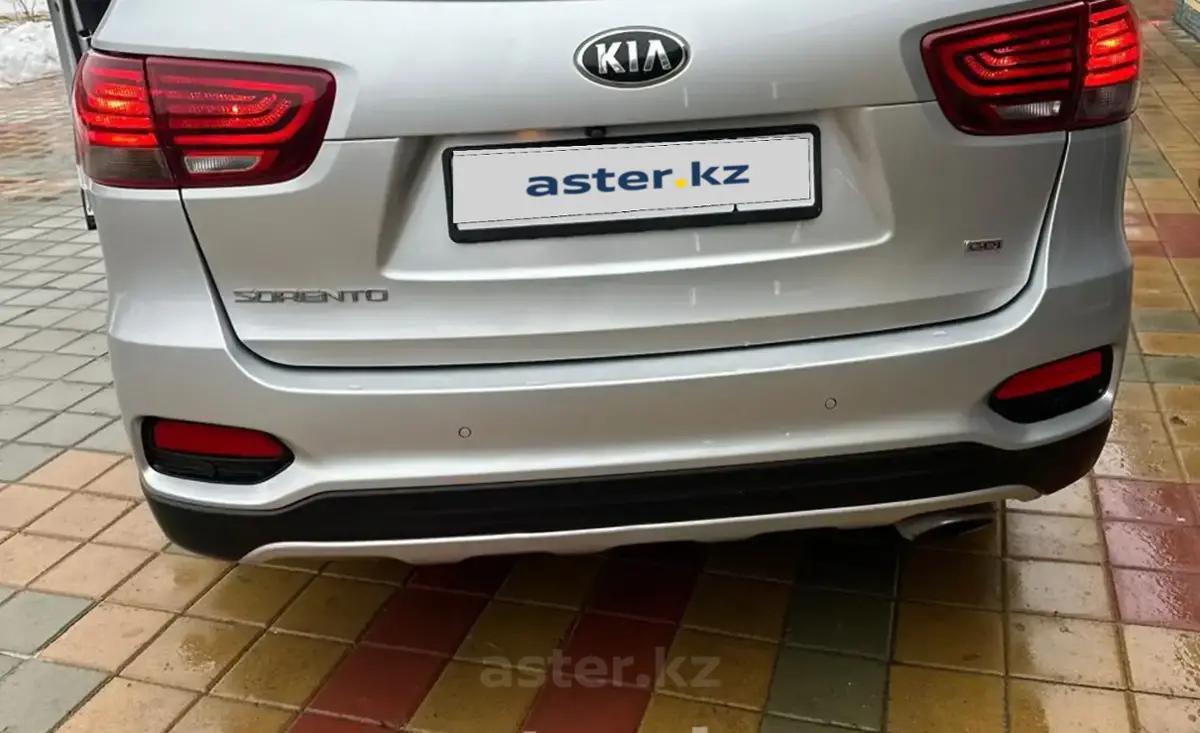 Kia Sorento 2019 года за 11 900 000 тг. в Астана фото 2
