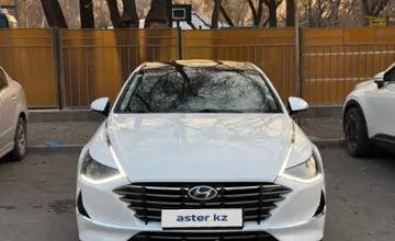 Hyundai Sonata 2022 года за 12 800 000 тг. в Алматы фото 2