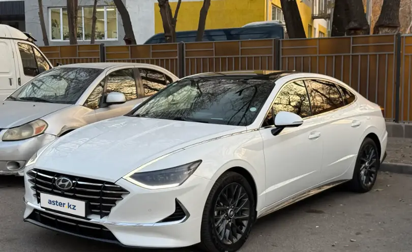 Hyundai Sonata 2022 года за 12 800 000 тг. в Алматы