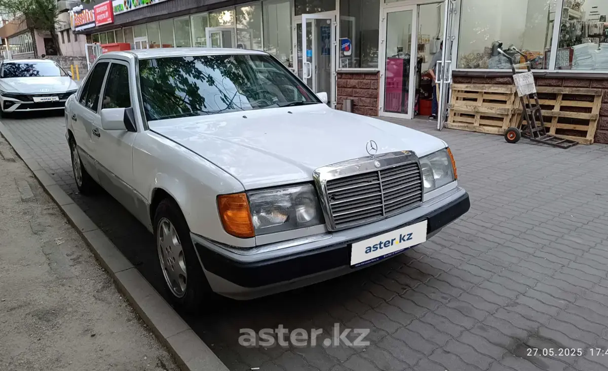 Mercedes-Benz W124 1992 года за 1 500 000 тг. в Алматы фото 3