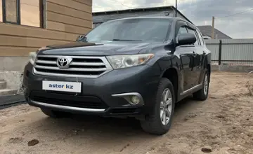Toyota Highlander 2013 года за 12 000 000 тг. в Караганда фото 1