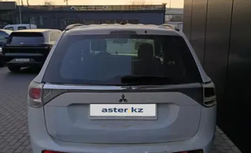 Mitsubishi Outlander 2013 года за 7 000 000 тг. в Алматы