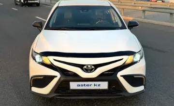 Toyota Camry 2021 года за 12 000 000 тг. в Алматы фото 2
