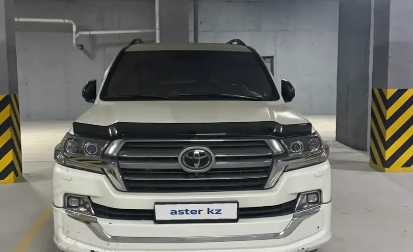 Toyota Land Cruiser 2019 года за 38 000 000 тг. в Алматы