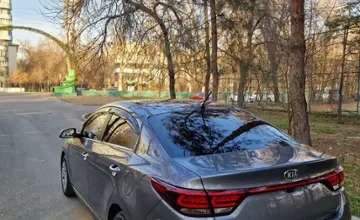 Kia Rio 2018 года за 7 300 000 тг. в Алматы фото 3