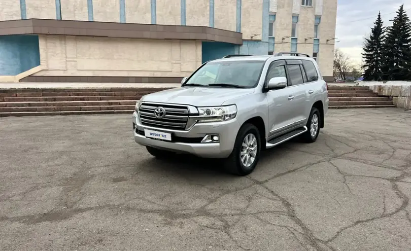 Toyota Land Cruiser 2020 года за 41 000 000 тг. в Астана фото 1