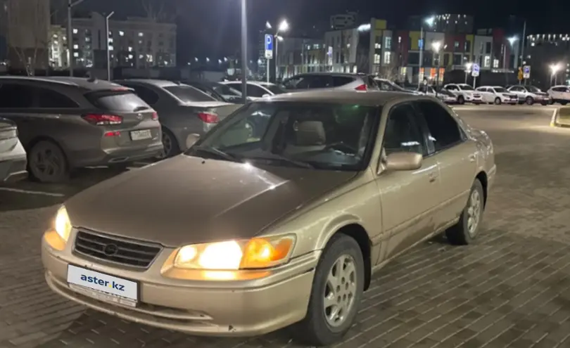 Toyota Camry 2001 года за 3 800 000 тг. в Астана
