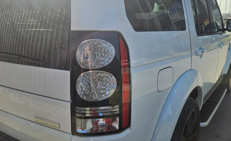 Land Rover Discovery 2015 года за 18 200 000 тг. в Алматы