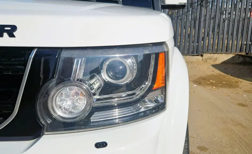 Land Rover Discovery 2015 года за 18 200 000 тг. в Алматы фото 3