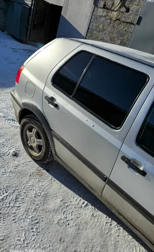 Volkswagen Golf 1994 года за 1 700 000 тг. в Караганда фото 3