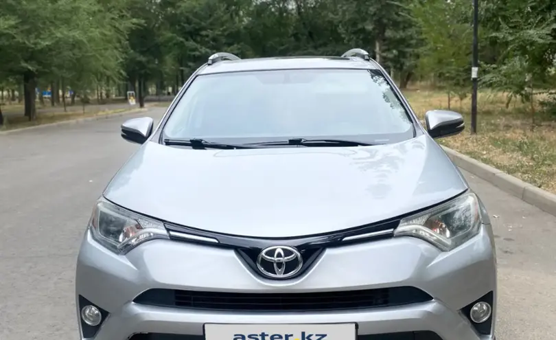 Toyota RAV4 2015 года за 10 000 000 тг. в Алматы фото 4