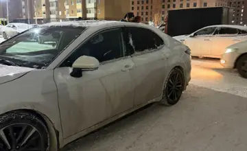 Toyota Camry 2019 года за 13 200 000 тг. в Астана фото 2