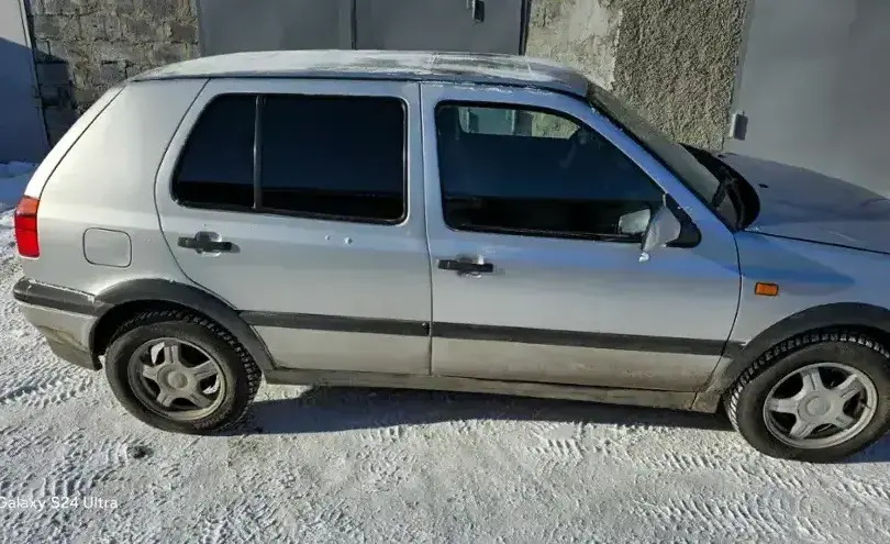 Volkswagen Golf 1994 года за 1 700 000 тг. в Караганда фото 4