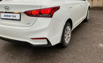 Hyundai Accent 2017 года за 6 850 000 тг. в Шымкент фото 4