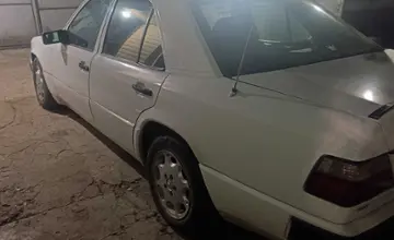 Mercedes-Benz E-Класс 1992 года за 1 400 000 тг. в Шымкент фото 4