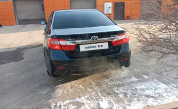 Toyota Camry 2014 года за 8 500 000 тг. в Актобе фото 3