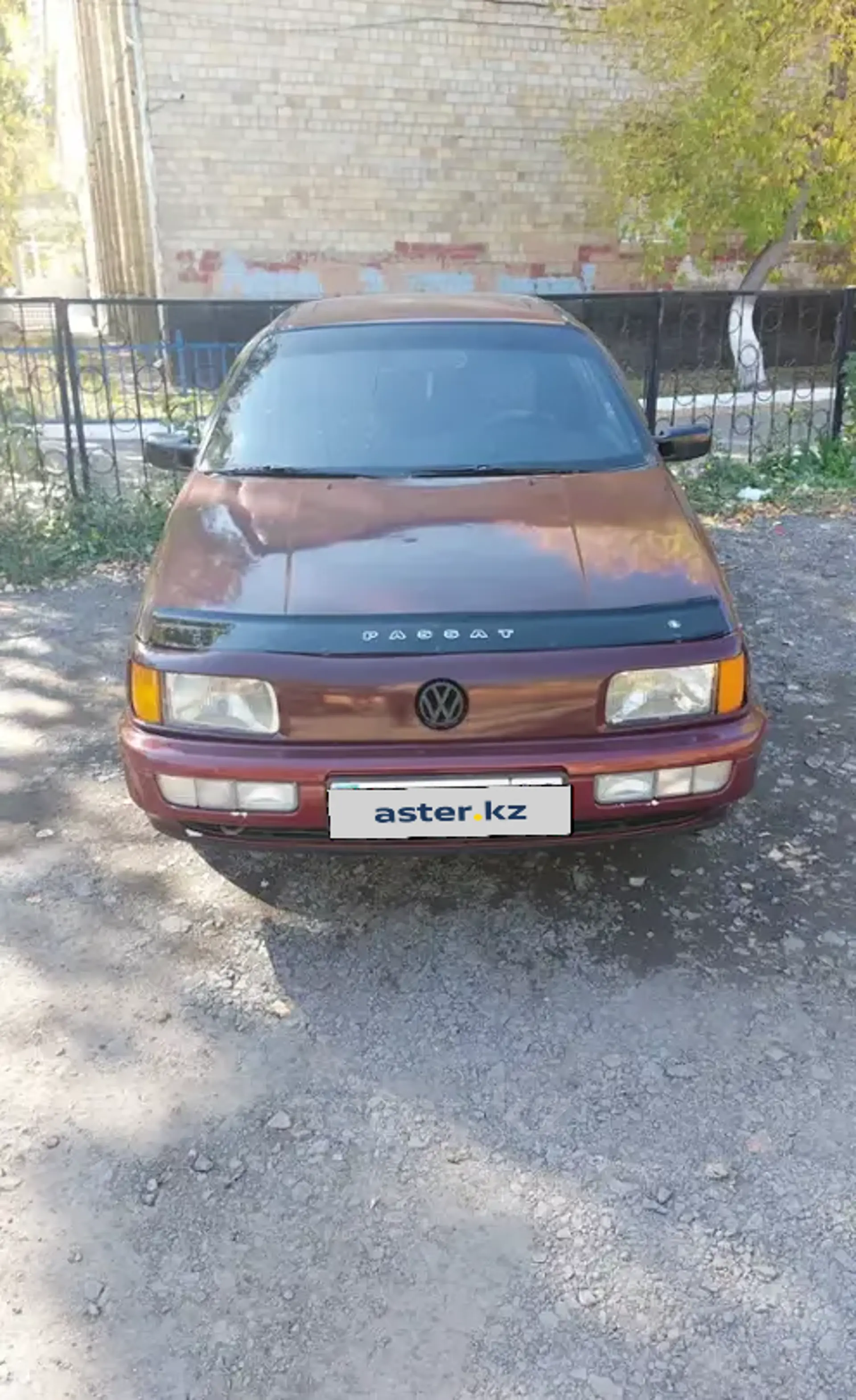 Volkswagen Passat 1990 года за 950 000 тг. в Караганда фото 1