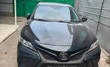 Toyota Camry 2020 года за 13 000 000 тг. в Алматы фото 1