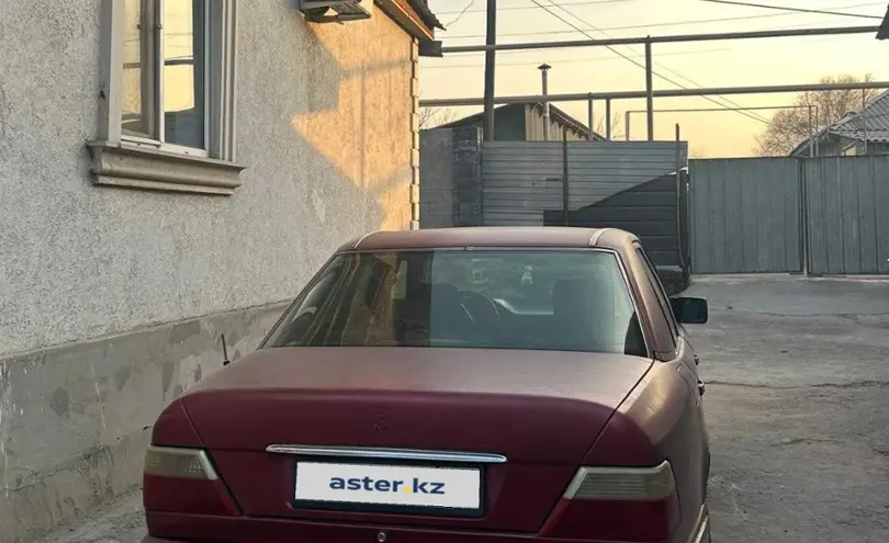 Mercedes-Benz C-Класс 1993 года за 900 000 тг. в Алматы фото 2