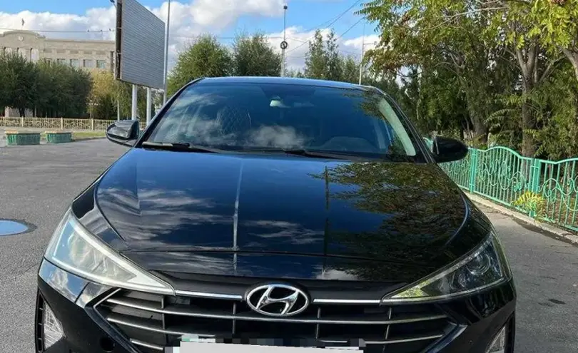 Hyundai Elantra 2019 года за 8 200 000 тг. в Шымкент