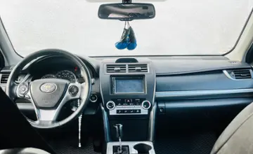 Toyota Camry 2014 года за 6 350 000 тг. в Уральск