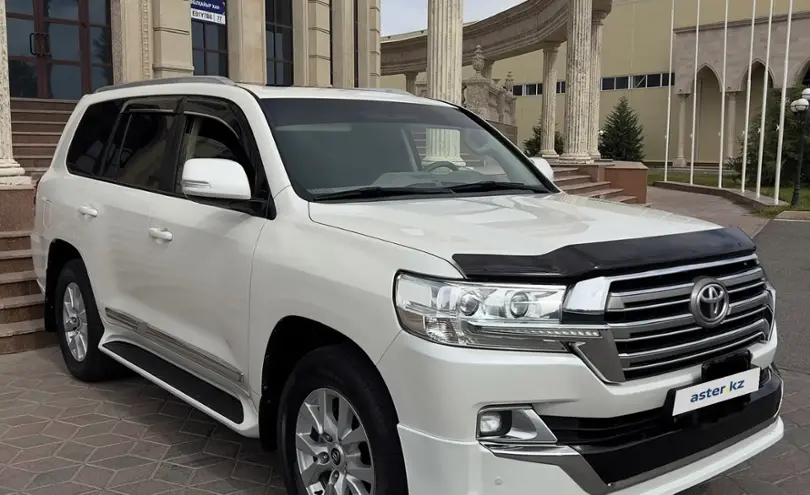 Toyota Land Cruiser 2019 года за 33 000 000 тг. в Астана фото 4