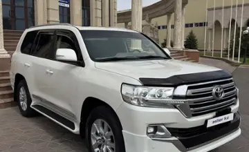 Toyota Land Cruiser 2019 года за 35 000 000 тг. в Астана фото 4