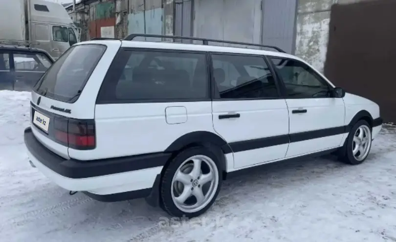Volkswagen Passat 1993 года за 525 000 тг. в Алматы фото 3