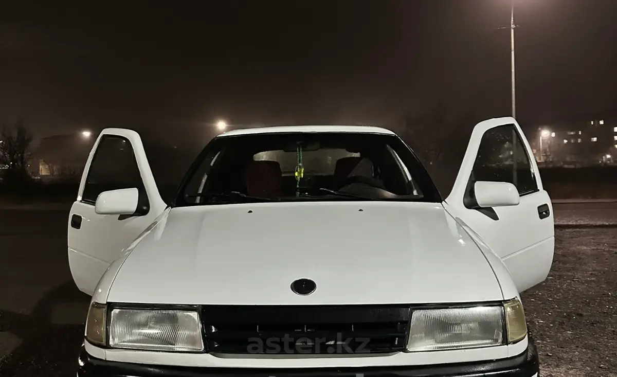 Opel Vectra 1989 года за 850 000 тг. в Караганда фото 1