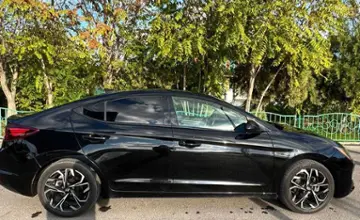 Hyundai Elantra 2019 года за 8 200 000 тг. в Шымкент фото 2