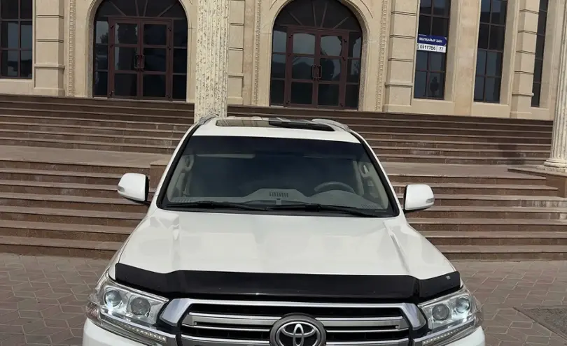 Toyota Land Cruiser 2019 года за 33 000 000 тг. в Астана фото 3