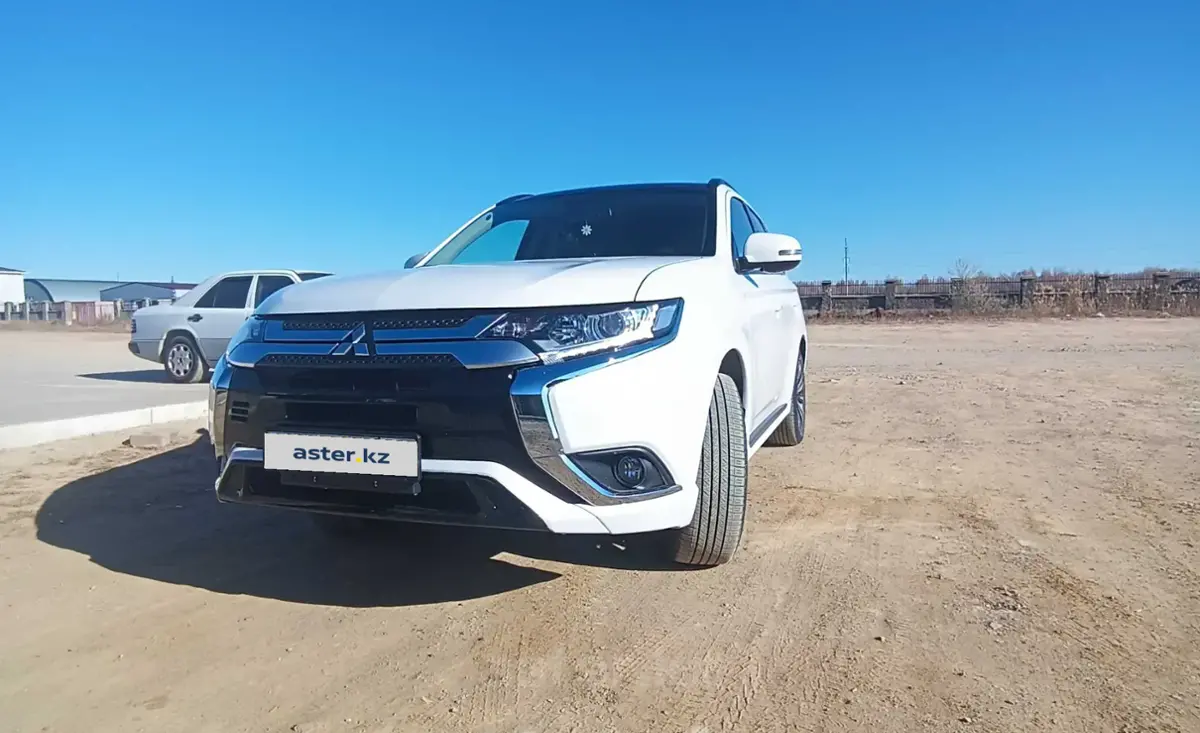 Mitsubishi Outlander 2022 года за 10 300 000 тг. в Караганда фото 1