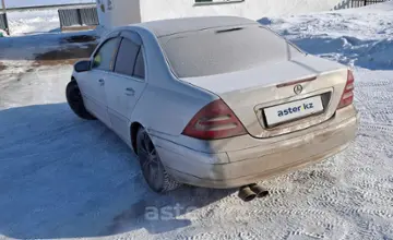 Mercedes-Benz C-Класс 2001 года за 2 550 000 тг. в Астана фото 3