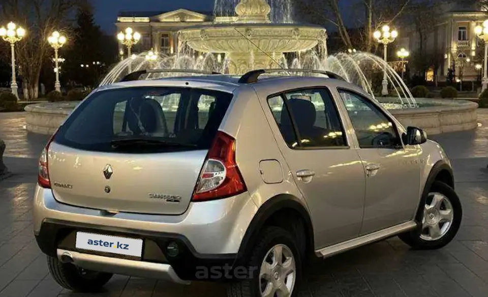 Renault Sandero 2014 года за 3 290 000 тг. в Атырауская область