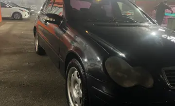 Mercedes-Benz C-Класс 2002 года за 2 800 000 тг. в Алматы фото 3