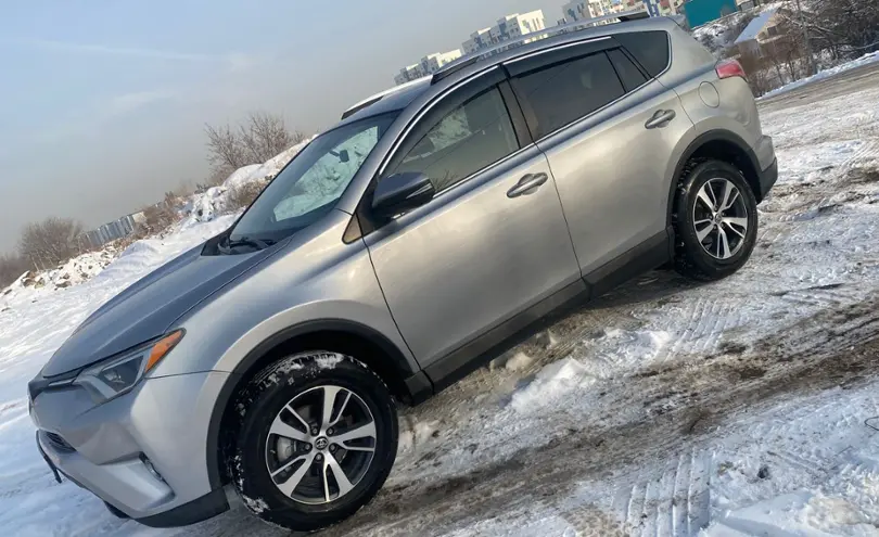 Toyota RAV4 2015 года за 10 000 000 тг. в Алматы фото 2