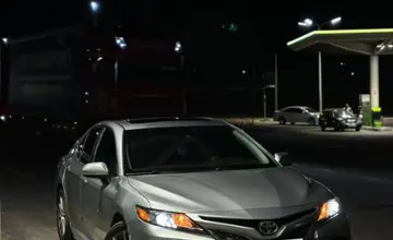 Toyota Camry 2019 года за 13 950 000 тг. в Алматы фото 2