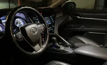 Toyota Camry 2020 года за 13 000 000 тг. в Алматы фото 4