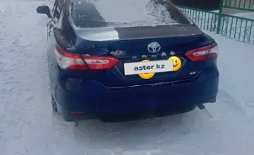 Toyota Camry 2018 года за 11 500 000 тг. в Астана фото 2