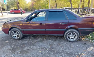 Volkswagen Passat 1990 года за 950 000 тг. в Караганда фото 2