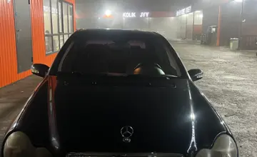 Mercedes-Benz C-Класс 2002 года за 2 800 000 тг. в Алматы фото 2