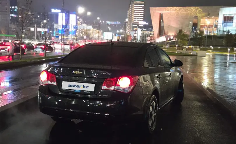 Chevrolet Cruze 2013 года за 3 800 000 тг. в Алматы фото 2