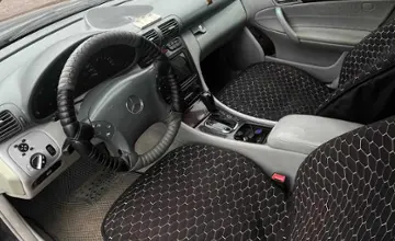 Mercedes-Benz C-Класс 2002 года за 2 650 000 тг. в Карагандинская область