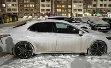 Toyota Camry 2019 года за 13 200 000 тг. в Астана фото 4