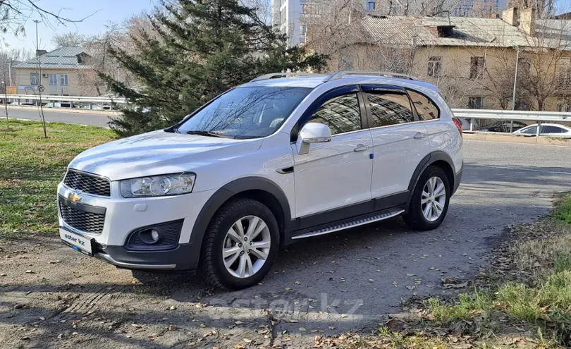 Chevrolet Captiva 2014 года за 7 800 000 тг. в Алматы