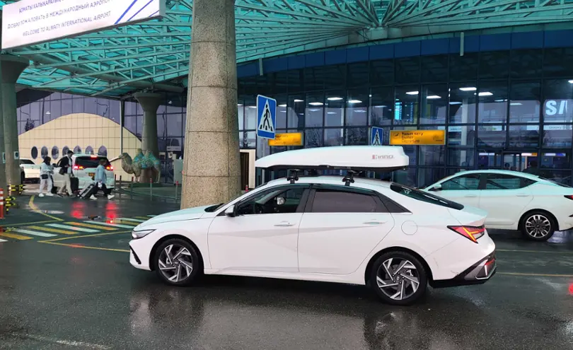 Hyundai Elantra 2023 года за 8 500 000 тг. в Алматы фото 5