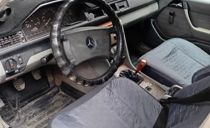 Mercedes-Benz W124 1988 года за 600 000 тг. в Шымкент